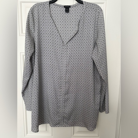 ANN TAYLOR Factory womens long sleeve black and white blouse size XL - Picture 1 of 3